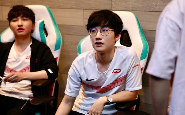 这与部分中 这与部分中